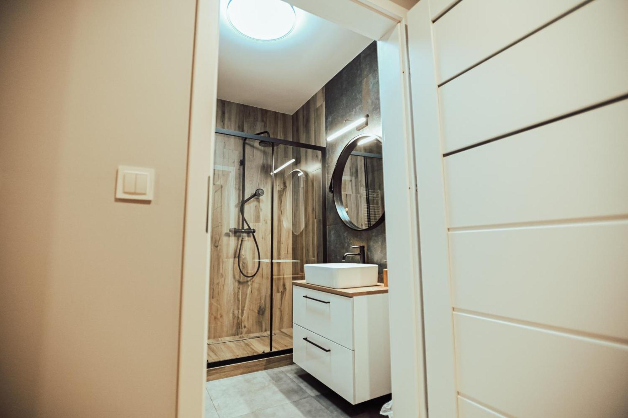 Loft Luxury Apartment & Parking Leszno  Eksteriør billede