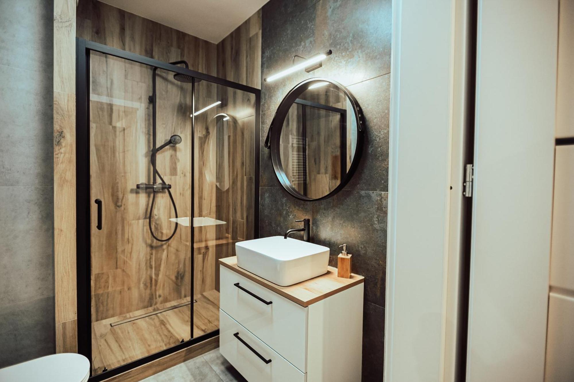Loft Luxury Apartment & Parking Leszno  Eksteriør billede